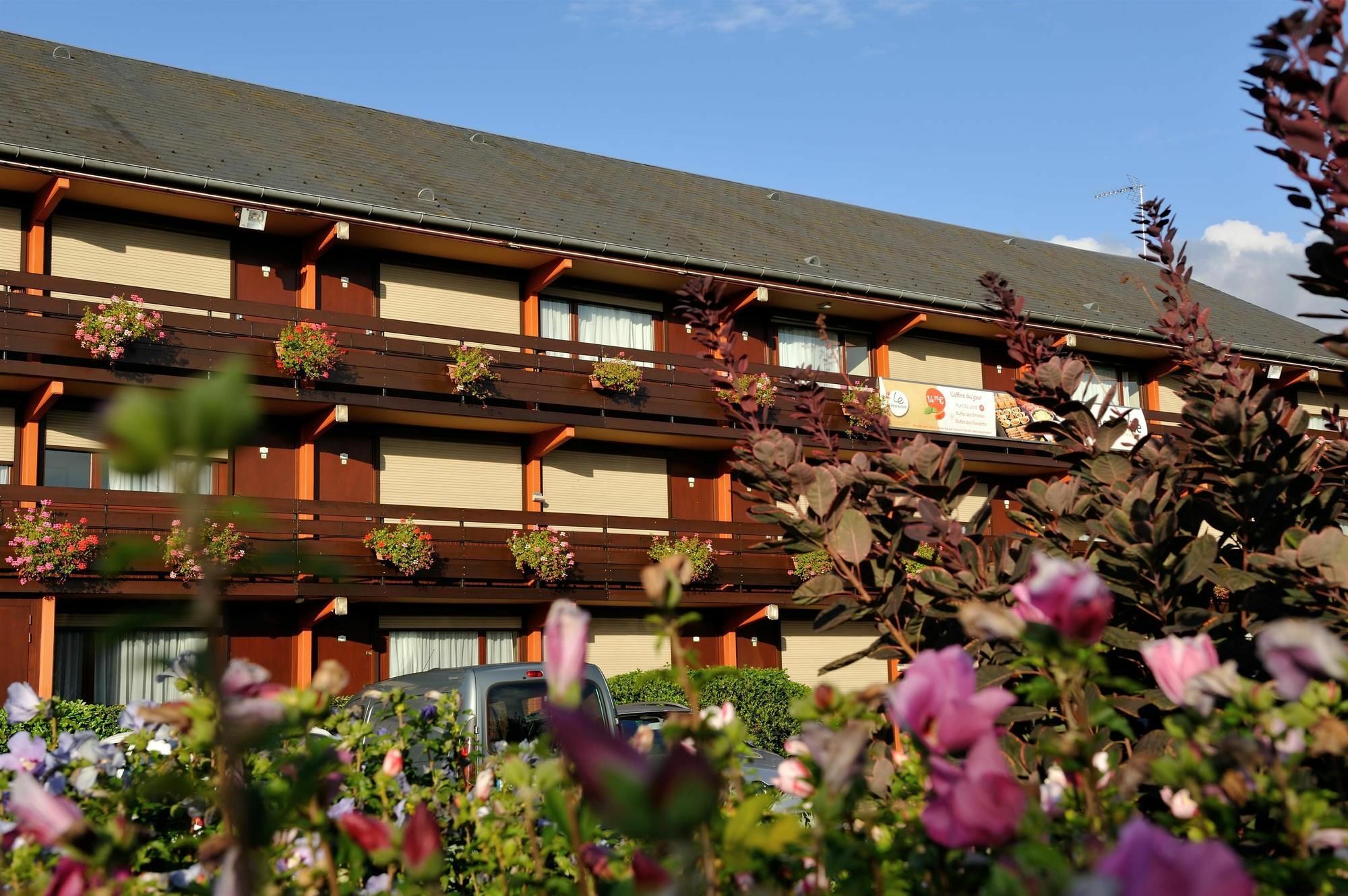 Hotel Campanile Saint-Etienne Est- Saint-Chamond Exterior foto